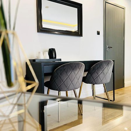 Apartamenty Deluxe-Blisko Plazy-Kuchnia,Parking-Grupa Hotelowa Plazowelove (Adults Only) Krynica Morska Eksteriør billede