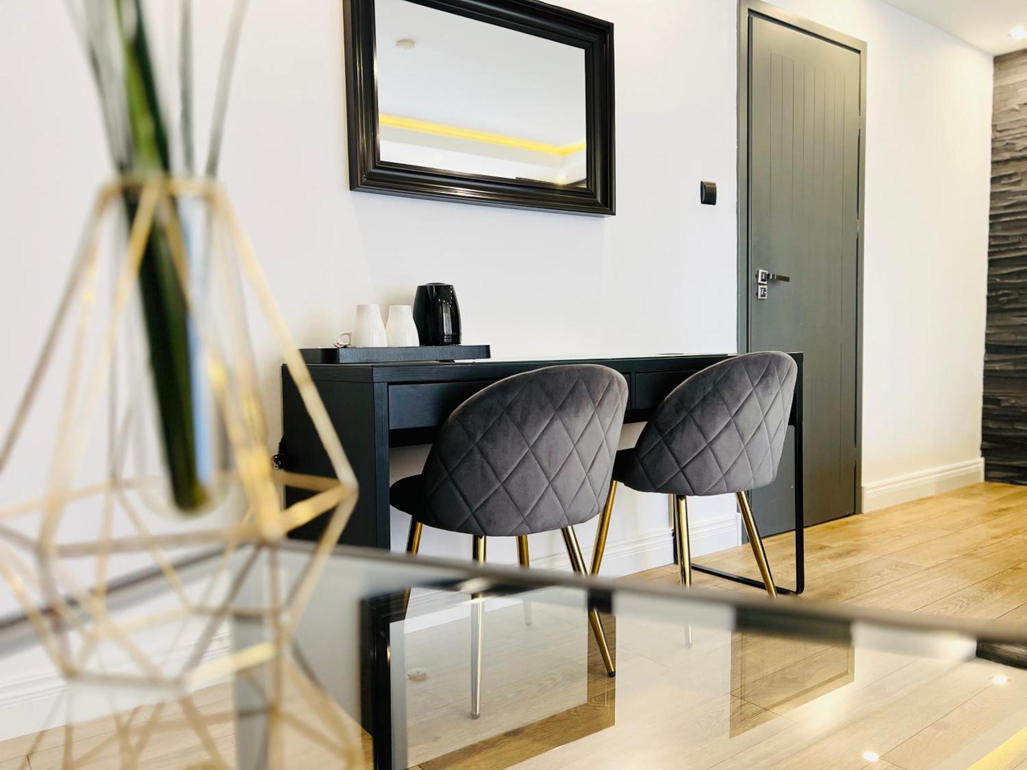Apartamenty Deluxe-Blisko Plazy-Kuchnia,Parking-Grupa Hotelowa Plazowelove (Adults Only) Krynica Morska Eksteriør billede
